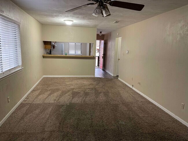 Building Photo - 3206 Ginger Dr