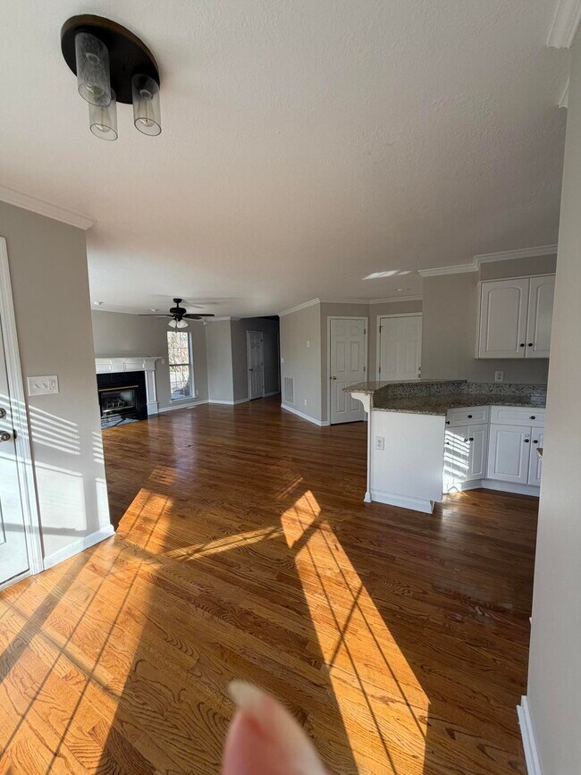 Building Photo - 516 Granite Point