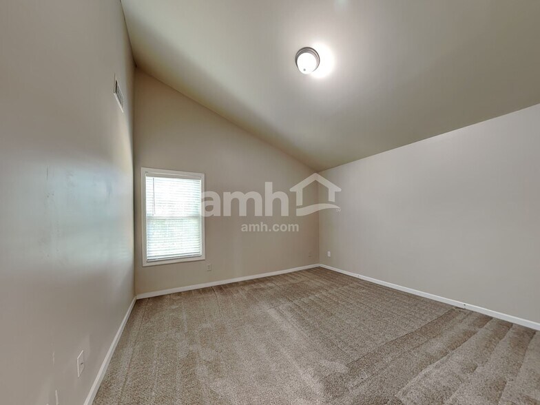 Building Photo - 5203 Catrina Way