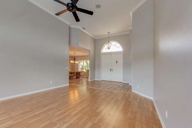 Building Photo - 8120 SE Waterway Dr