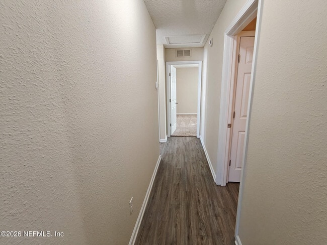 Building Photo - 8444 Hewitt St