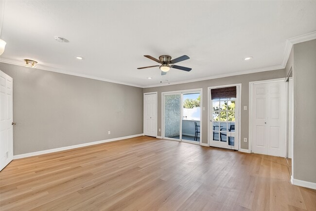 Building Photo - 781 Country Pl Dr