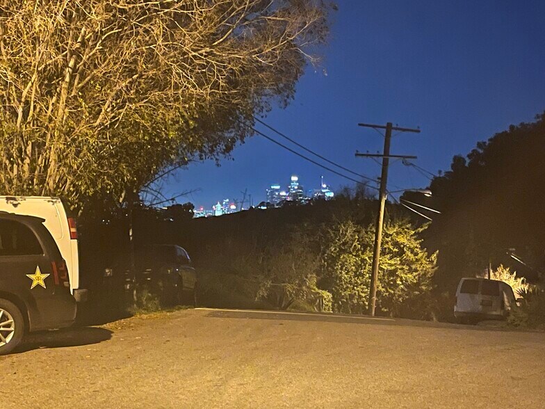 Building Photo - 3552 Sierra St