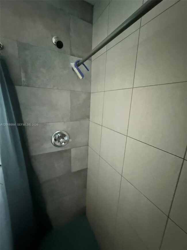 Building Photo - 294 NE 57th St