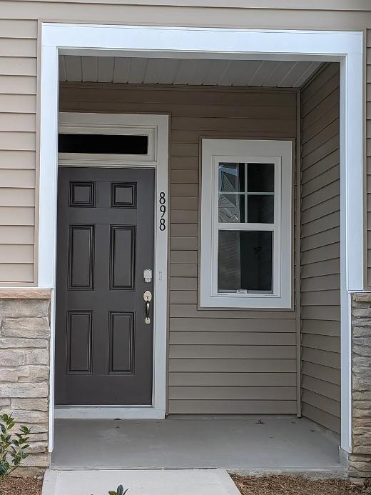 Building Photo - 898 Pilot St