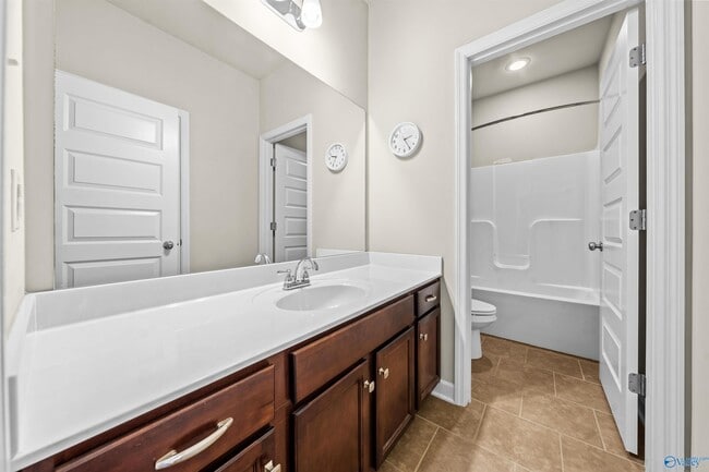 Building Photo - 3013 Mallard Point Dr SE