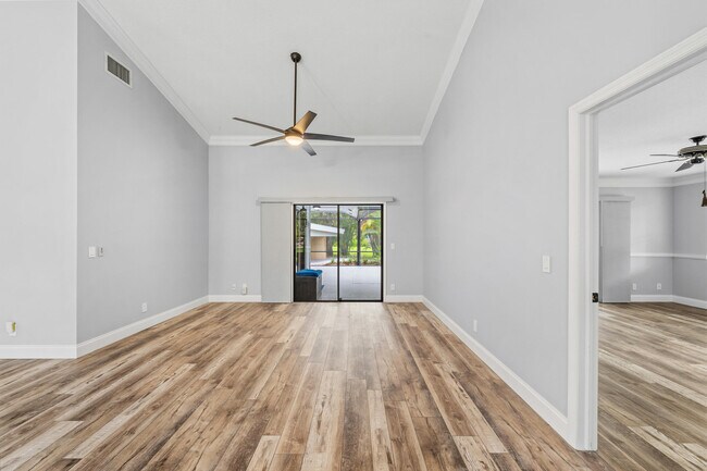 Building Photo - 15833 118th Terrace N