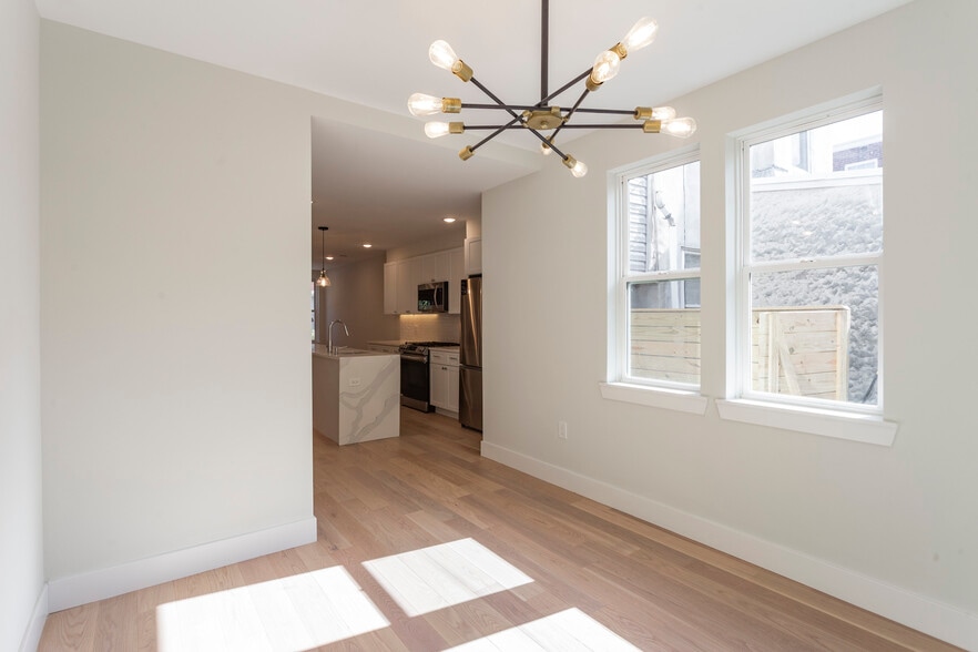 DINING ROOM - 1448 E Wilt St