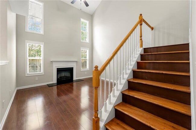 Building Photo - 2415 Clock Face Ct