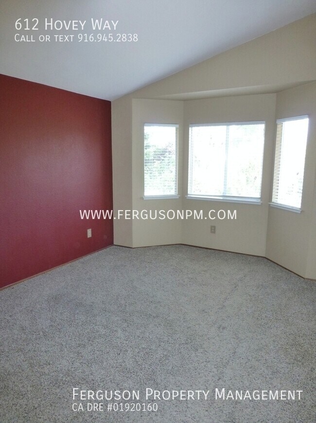 Building Photo - 612 Hovey Way