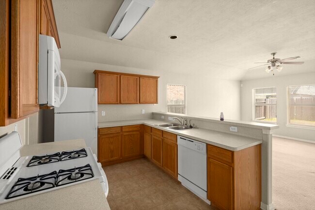 Building Photo - 21130 Field House Ct