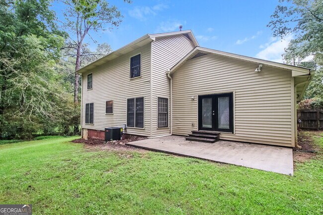 Building Photo - 1489 George Dr SE