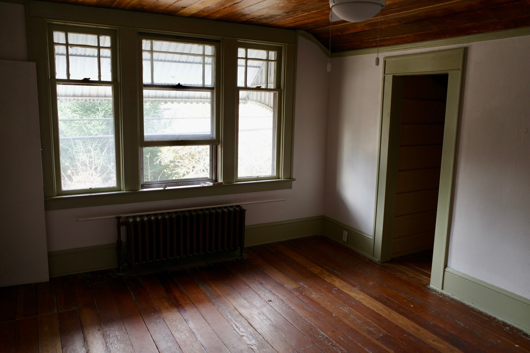 Bedroom #3 - 14ft by 11ft - 8607 SE Morrison St