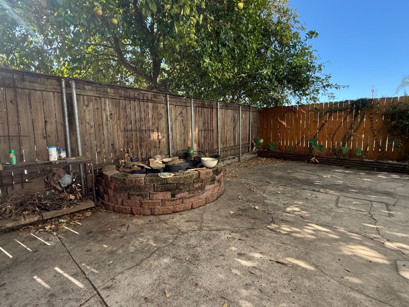 Building Photo - 2020-2022 Camp St