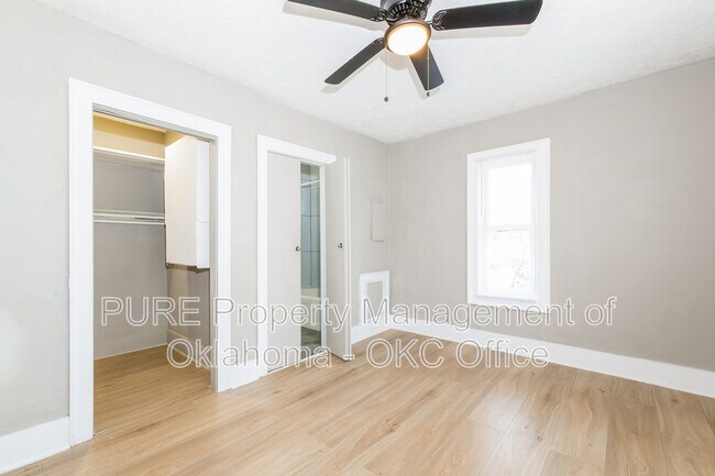 Building Photo - 2141 NW 29th St