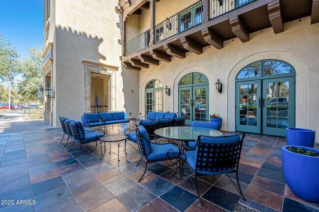 Building Photo - 3142 N Clanton St