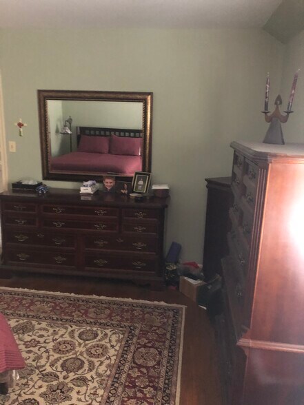 Master bedroom - 6533 W Wisconsin Ave