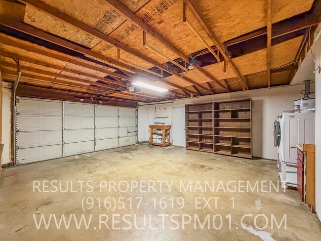 Building Photo - Charming Clean Rocklin Home with RV! Solar