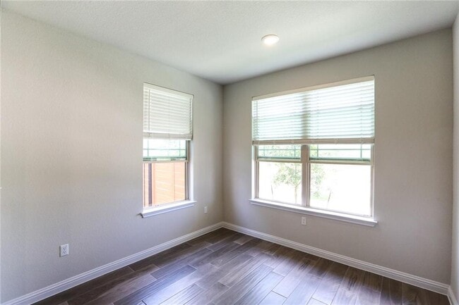 Building Photo - 8108 Ausblick Ave