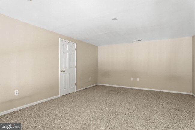 Building Photo - 13675 Philmont Ave