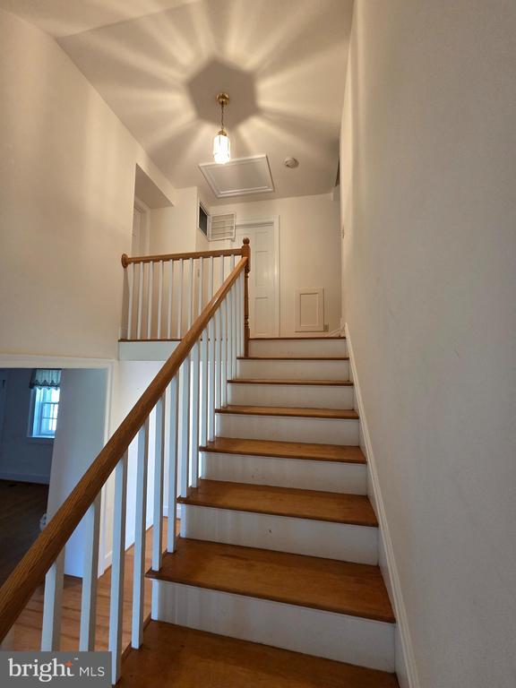 Building Photo - 2565 Crenshaw Rd