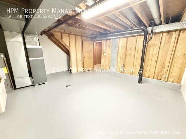 Building Photo - 2379 Ashdale St NW