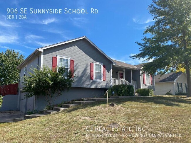 Primary Photo - 906 SE Sunnyside School Rd