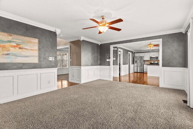 Building Photo - 824 SE 11 Terrace