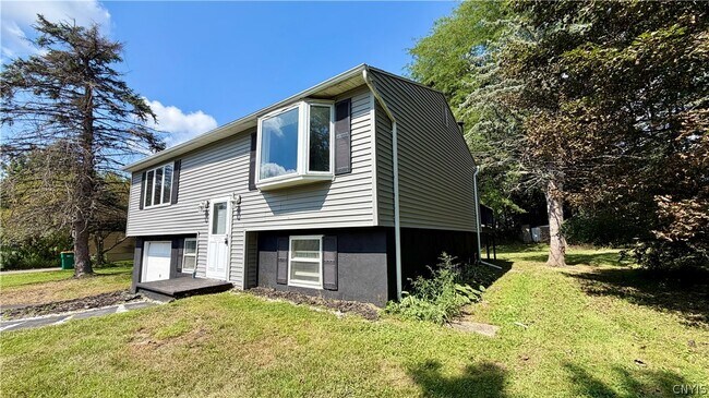 Building Photo - 104 Finwood Dr