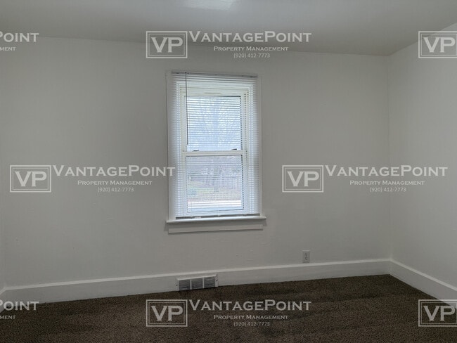 Building Photo - 700 S Baird St