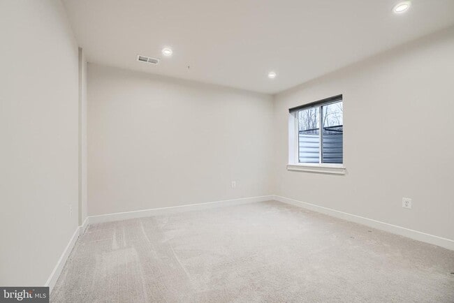 Building Photo - 13605 Otono Dr