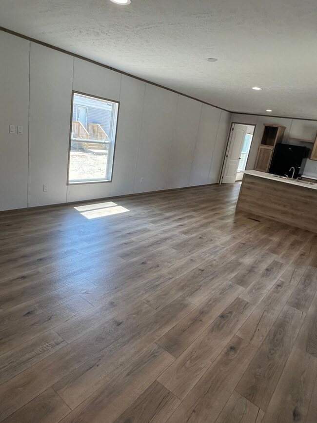 Building Photo - New! Move In Ready & Close to Downtown Aynor!
