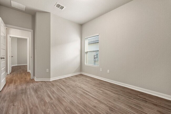 Building Photo - 5502 Cibolo Pass