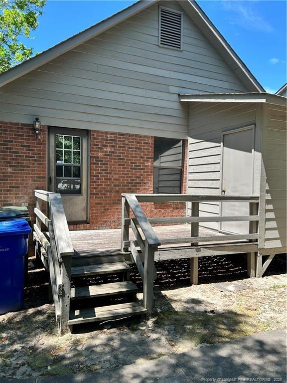 Building Photo - 125 Villa Dr