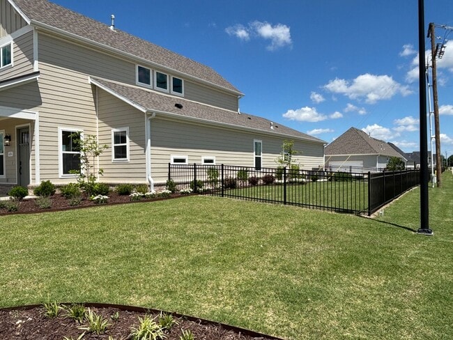 Building Photo - Beautiful 3-Bedroom, 2.5-Bath Home in a Pr...