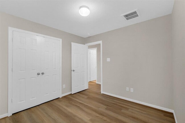 Building Photo - 10143 Rose Willow Ln
