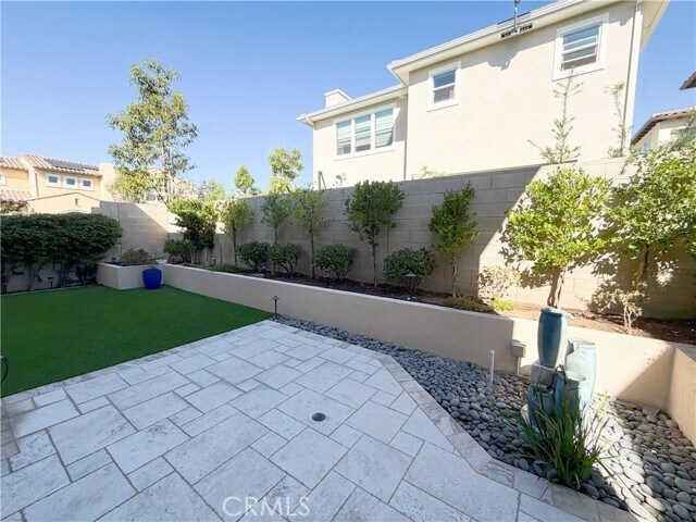 Building Photo - 64 Turnstone