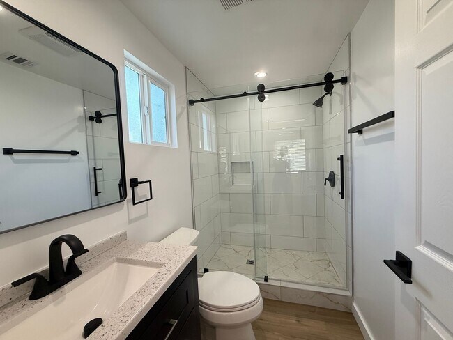 Building Photo - Prime Sylmar 2/2 brand new home