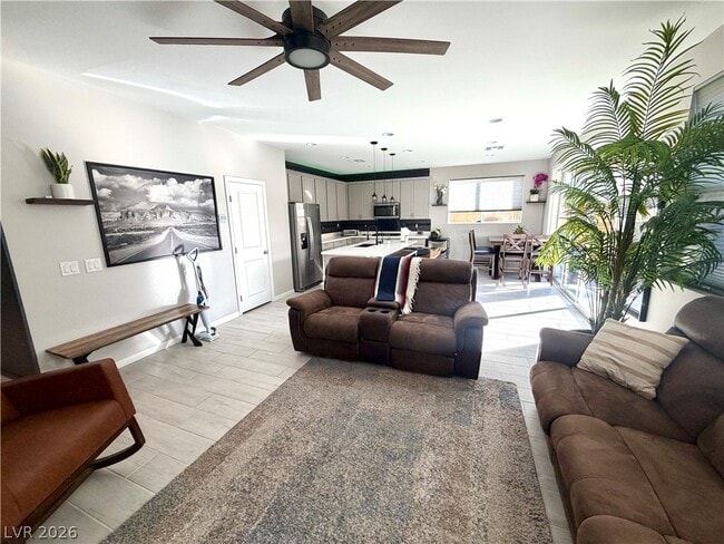 Building Photo - 8067 Tank Loop St