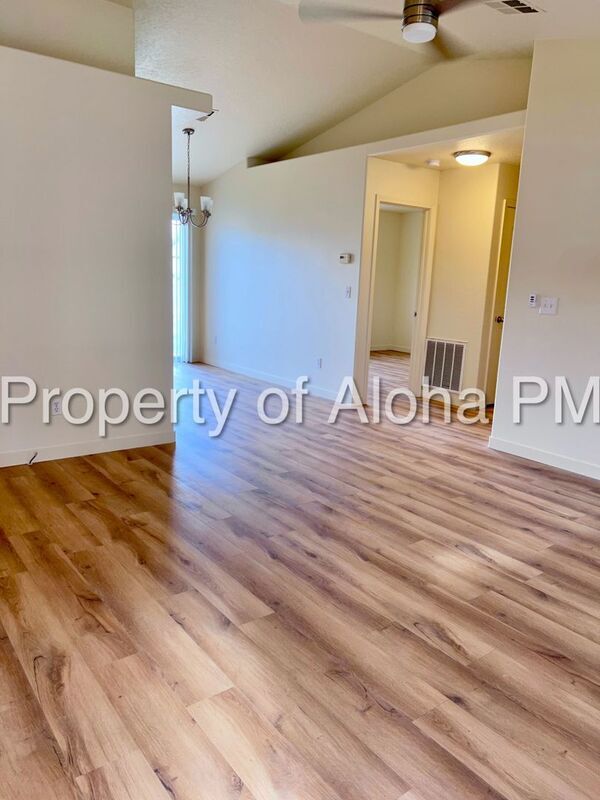 Building Photo - 2418 E Ohio Ave