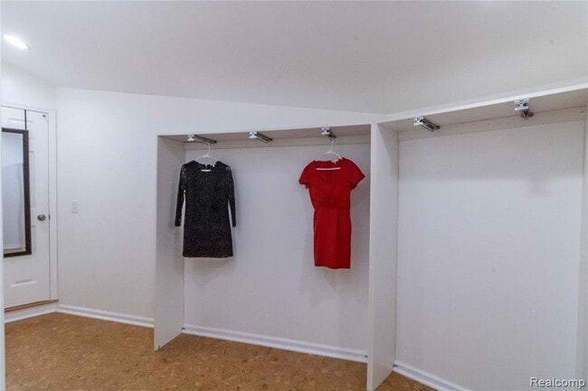 Building Photo - 1834 Fairview St