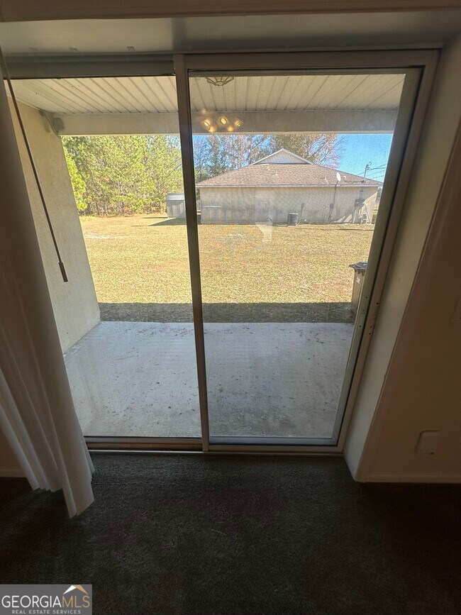 Building Photo - 409 E Lawnwood Ave