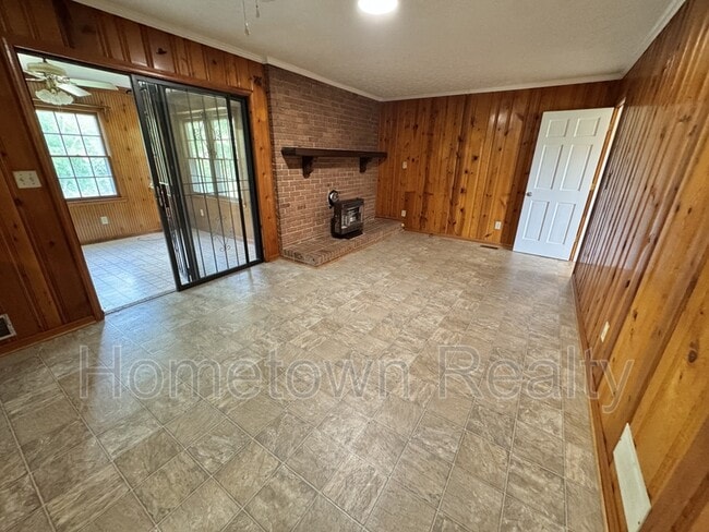 Building Photo - 4469 Georgia 42