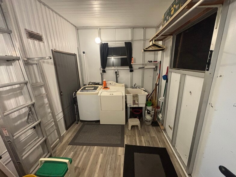 Building Photo - 2658 SW Monarch Trl