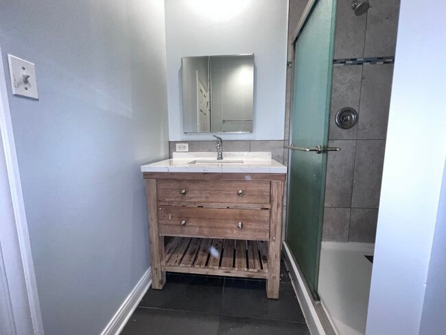 Building Photo - 4815 S Elizabeth St