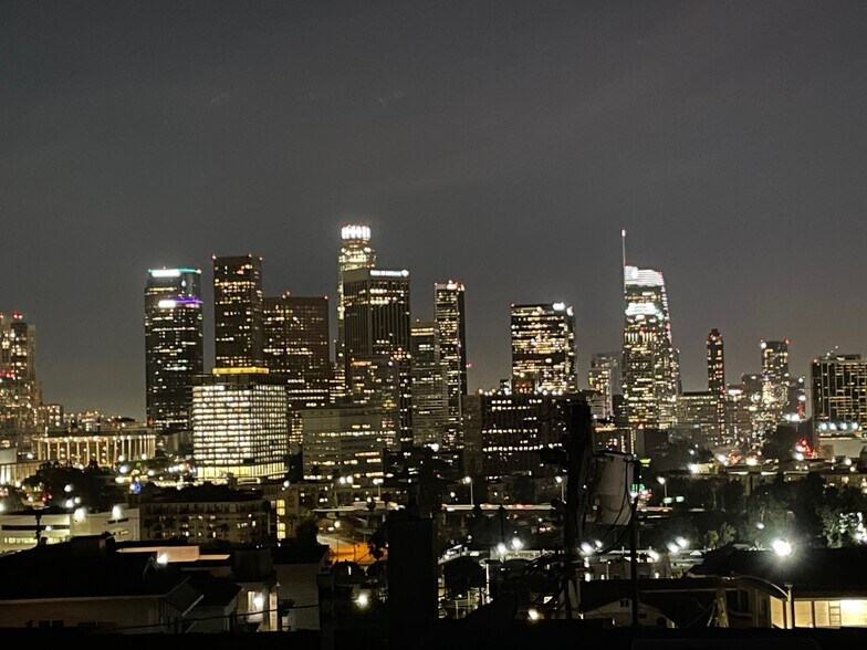 view from master bedroom - 999 Figueroa Ter