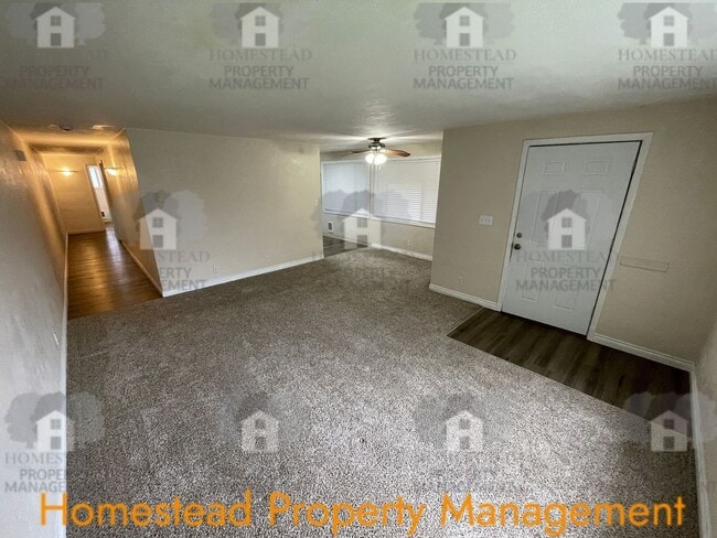 Building Photo - 1926-1928-1928 McCoy Ave NE