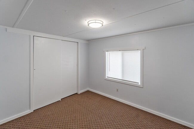 Building Photo - 2 Bed 1 Bath Single Family Home in Spokane...
