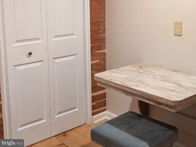 Building Photo - 82 Linvale Rd