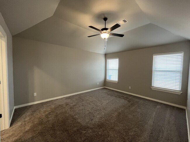 Building Photo - 3309 Welling Rd